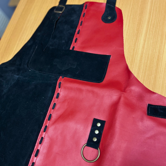 Pechera Artesanal Cuero (Negro/Rojo)